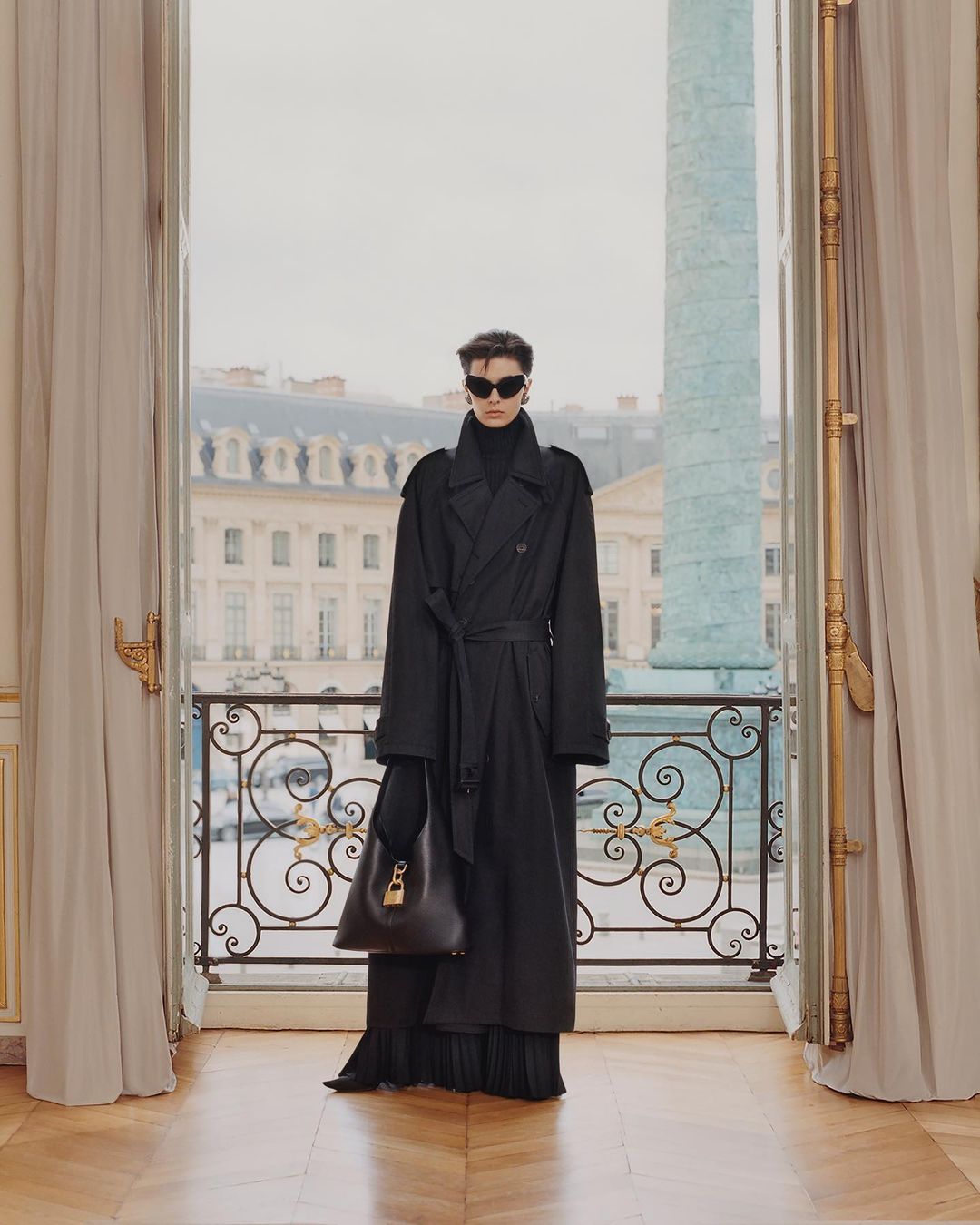День у Парижі: колекція Balenciaga Весна 2024